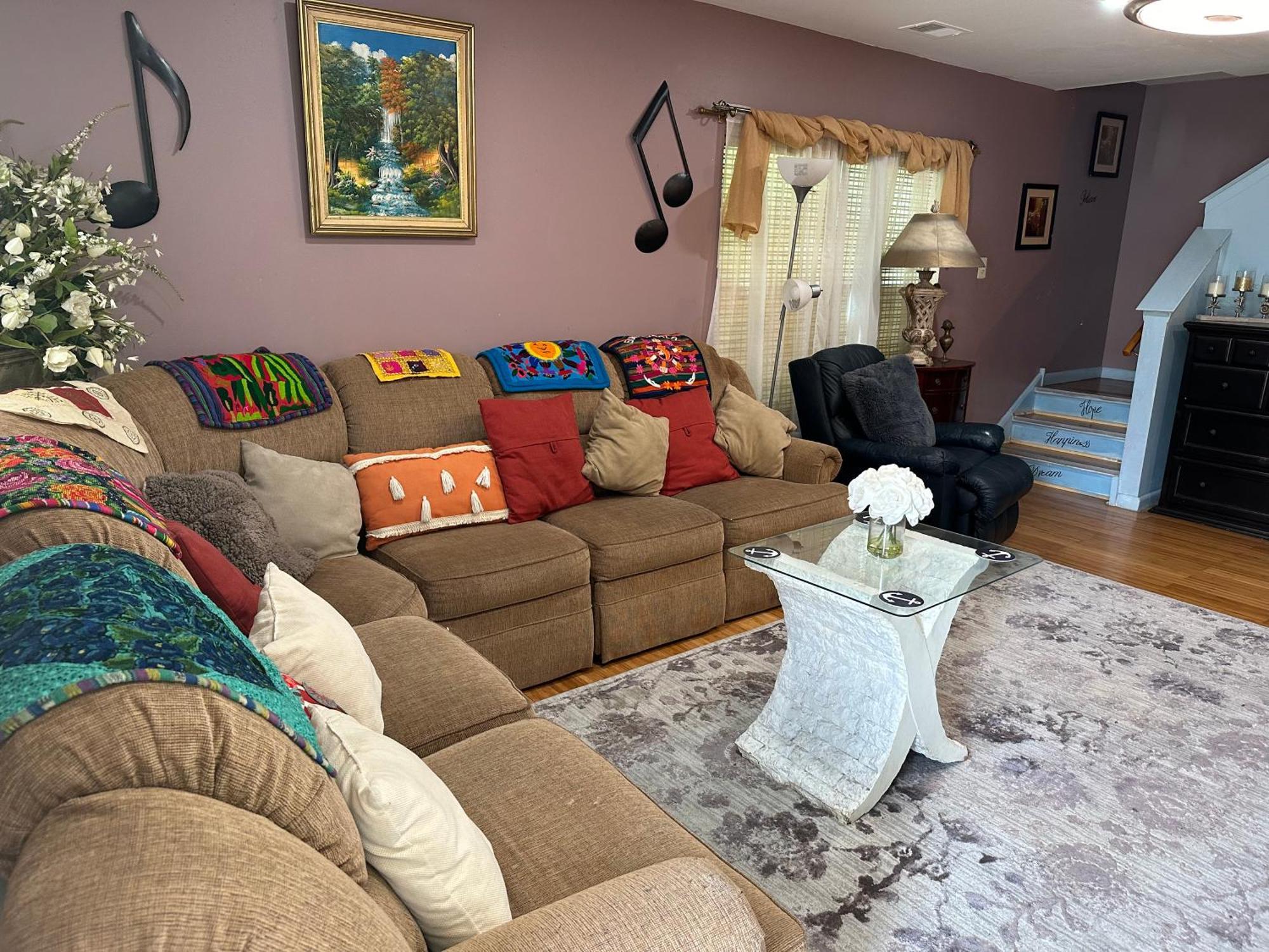 Colorful 3 Bedrooms Twin Home Near Center 필라델피아 외부 사진